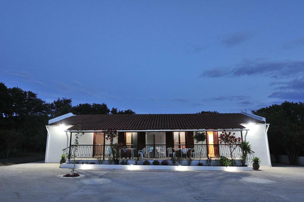 Anastazia Paradise Kolios Bagian luar foto