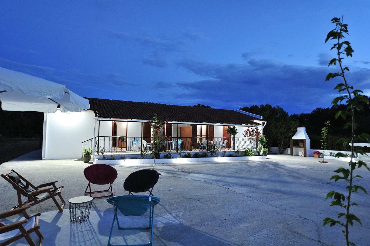Anastazia Paradise Kolios Bagian luar foto